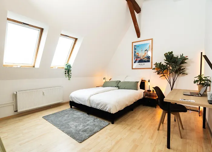 شقة Helle & Gemuetliche Dachwohnung Mit Terasse *