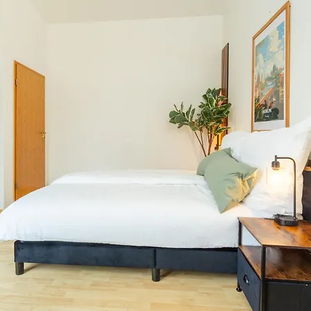 Helle & Gemuetliche Dachwohnung Mit Terasse Apartmán Berlín